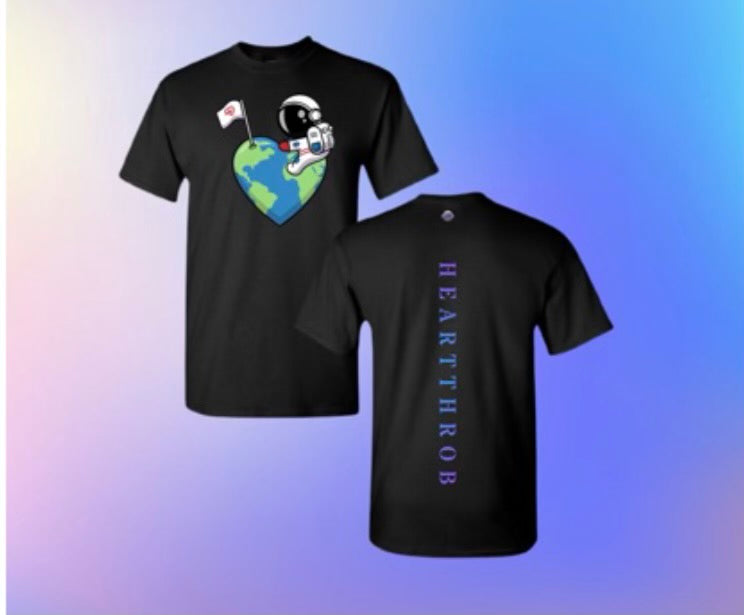 UNIVERSAL HEARTTHROB TEE